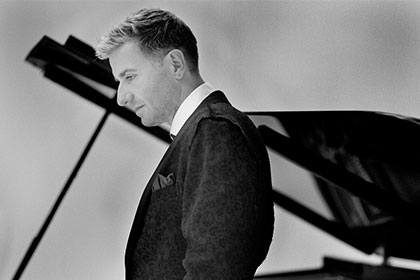 Jean-Yves Thibaudet with piano