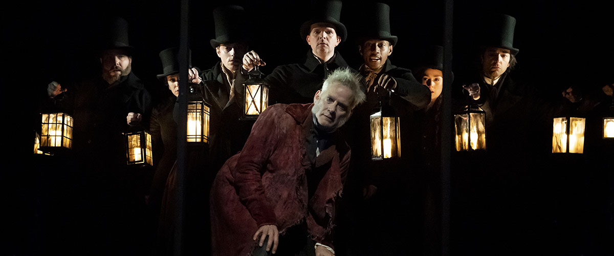 Campbell Scott and the cast of A Christmas Carol on Broadway © Photo by Joan Marcus